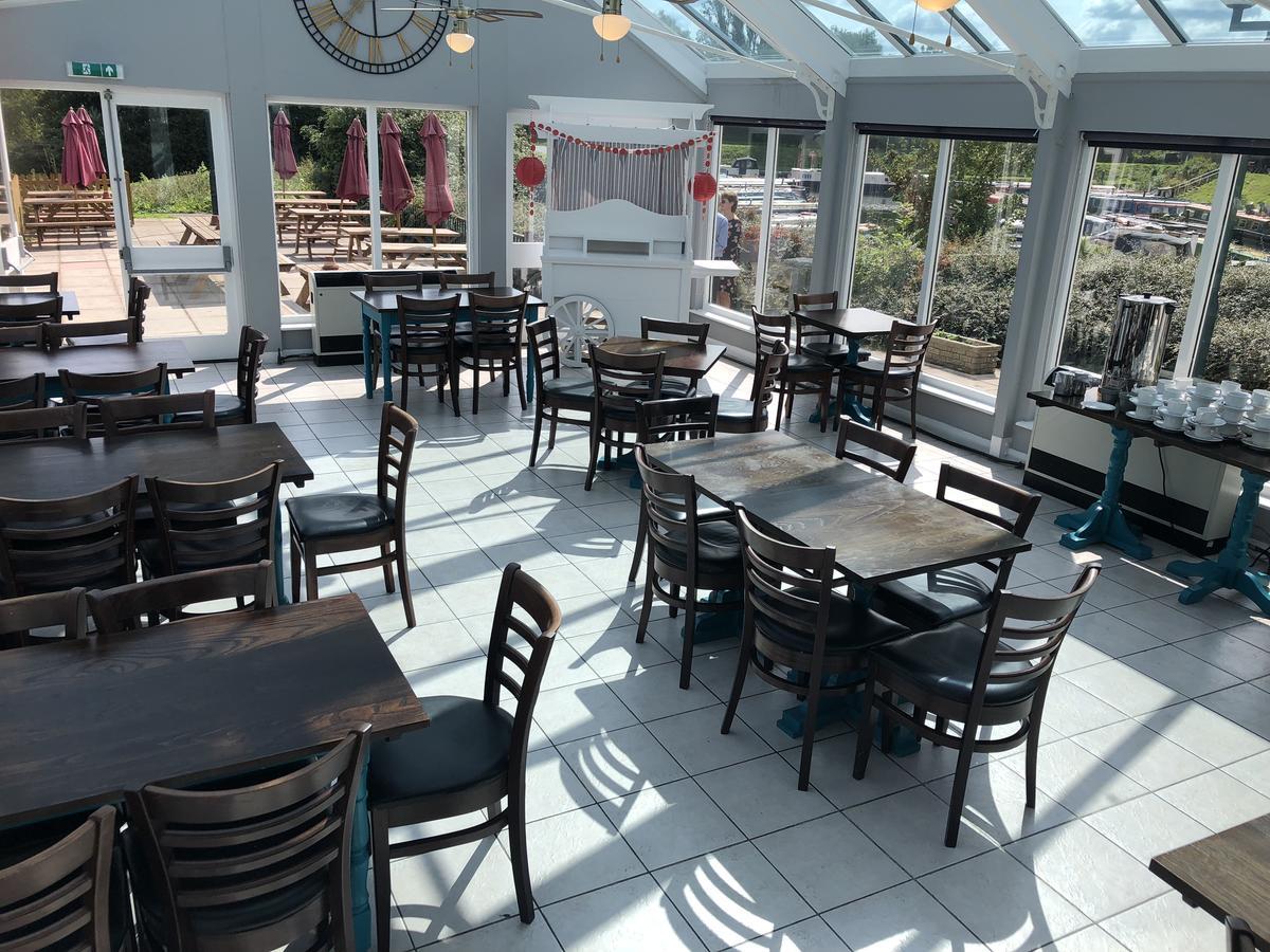 The Riverside Inn Saltford Exterior foto